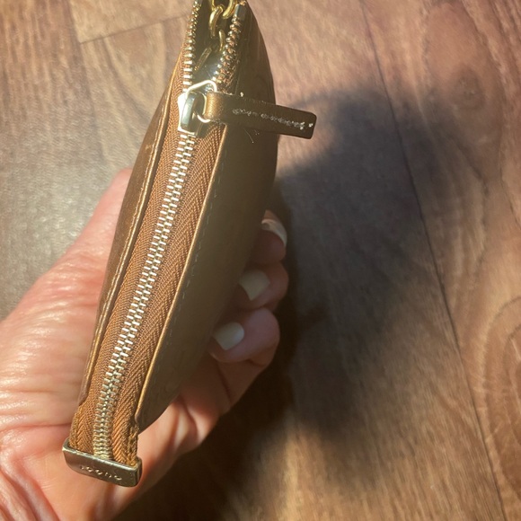 56. Gucci Gold Metallic Key Pouch sima coin case interlocking GG Made in Italy - Picture 3 of 10